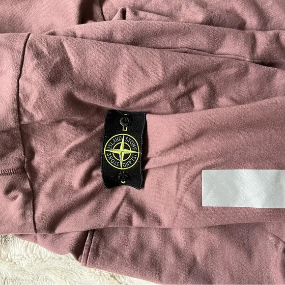 Pink Stone Island Crew Neck Size Large. Good condition - Picture 2 of 3